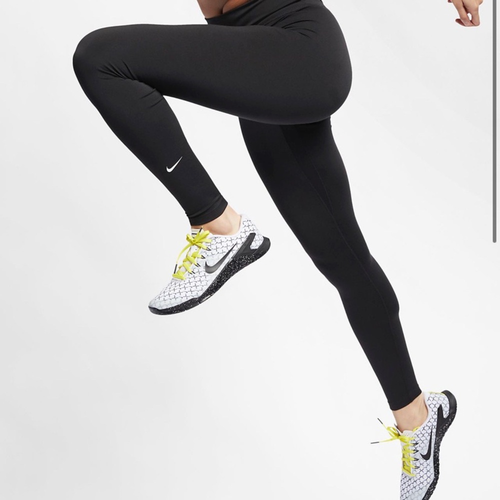 Nike tight legging in black